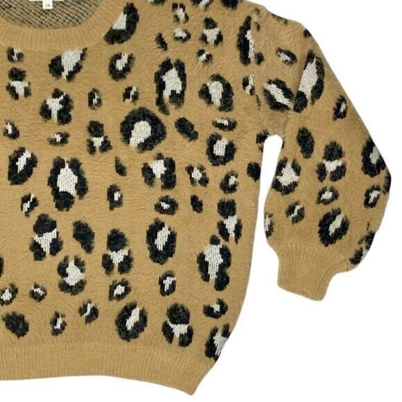 Believe Fuzzy Sweater Womens S/M Brown Leopard Oversized Soft Cozy Pull Over NEW - Picture 5 of 16